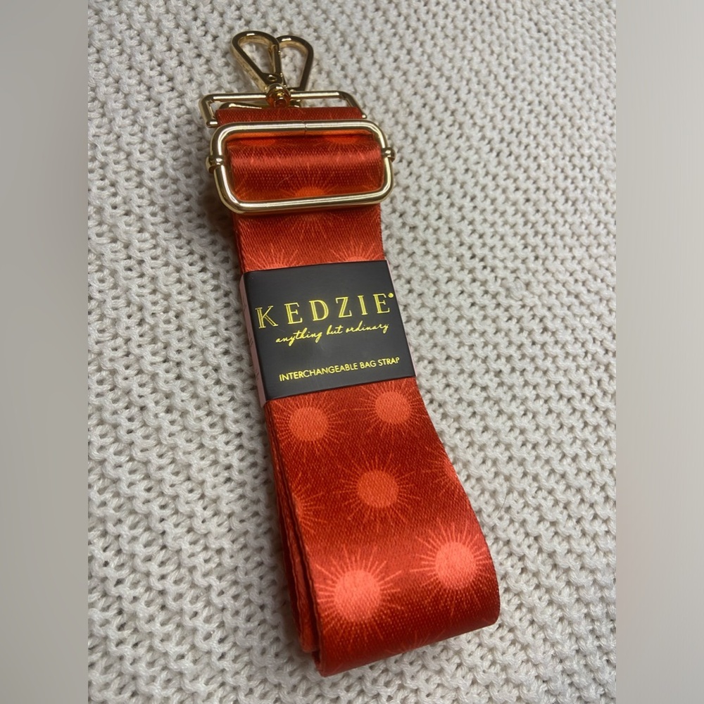 Kedzie interchangeable bag strap